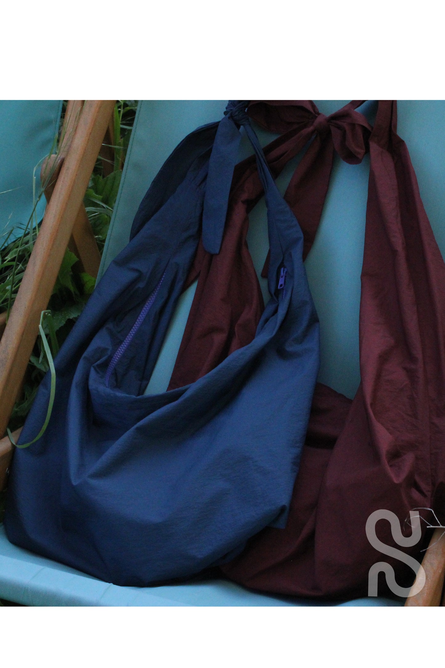 Cloak slim-bag, dark blue colour