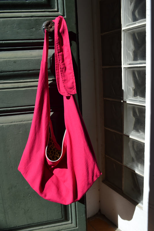 Linen slim-bag fuchsia/pink and leopard-print lining inside